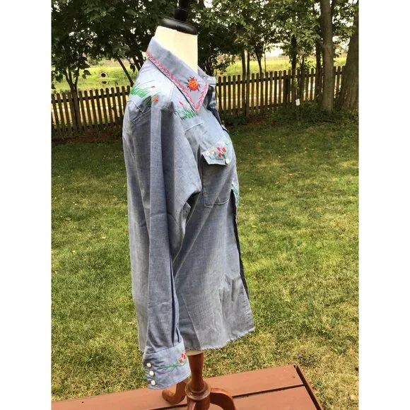 Vintage Sears Embroidered Western Shirt M Denim Floral Design Long Sleeve - Picture 9 of 11